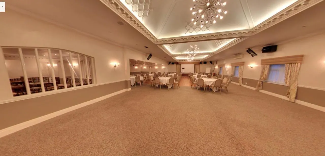 Consort Hotel Rotherham 3*,